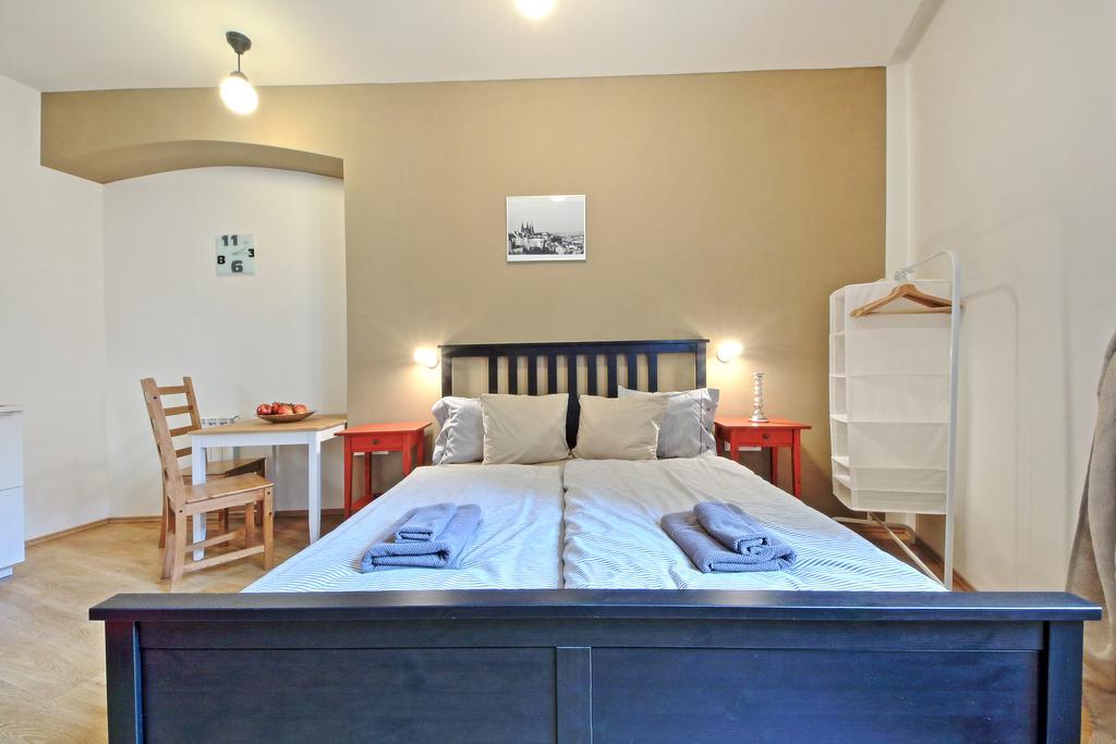 Nabo Apartments Praga Habitación foto