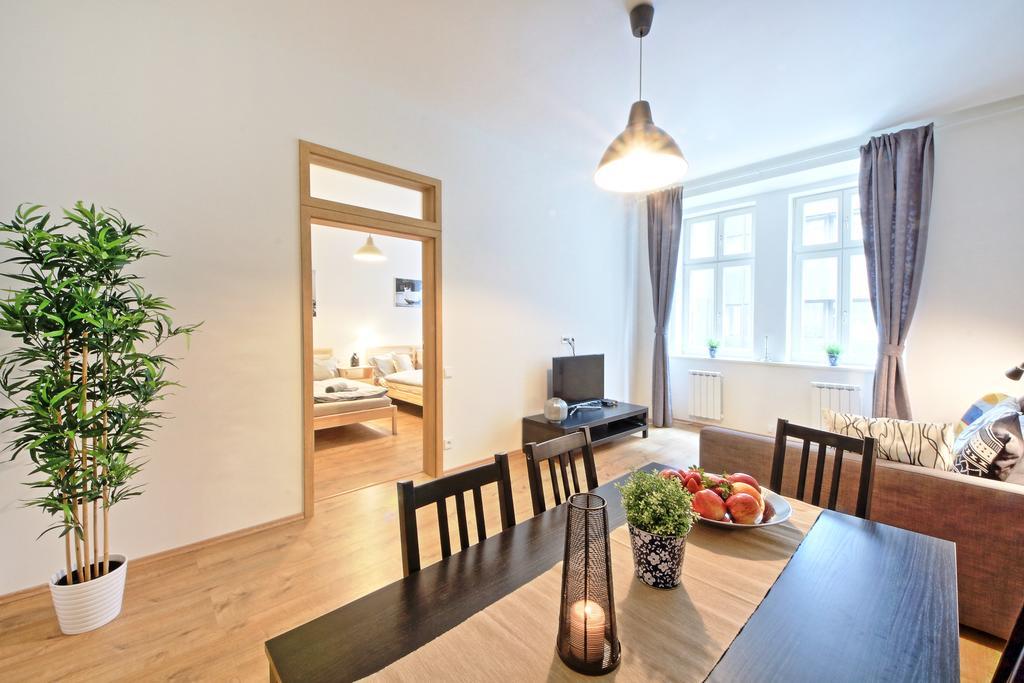 Nabo Apartments Praga Habitación foto